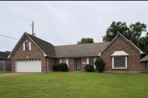 4393 Manor Brier Dr, Memphis, TN 38125