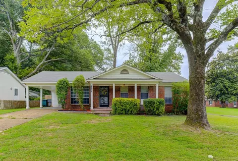 4218 Bacon St, Memphis, TN 38128