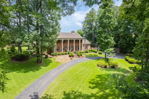5724 The Forest Gate Rd, Memphis, TN 38120