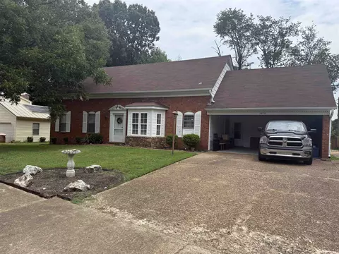 5276 Cresser St, Memphis, TN 38116