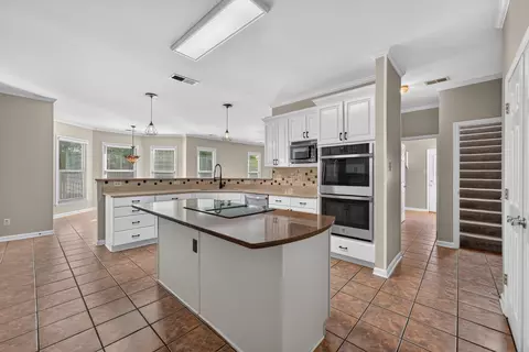 1928 Shepards Bush Dr, Germantown, TN 38139
