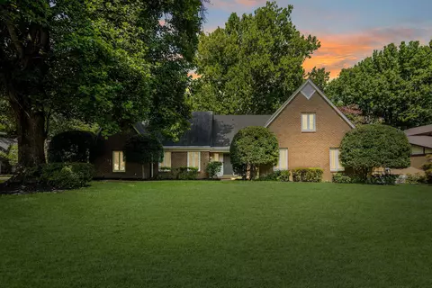 2209 Thornwood Ln, Memphis, TN 38119