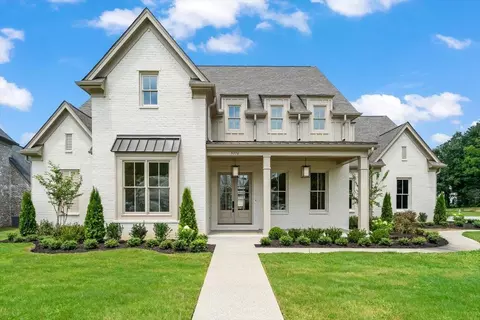 9176 Old Green Ln, Germantown, TN 38138