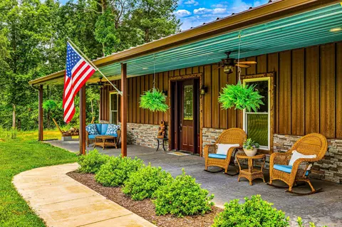 350 Hamilton Rd, Springville, TN 38256