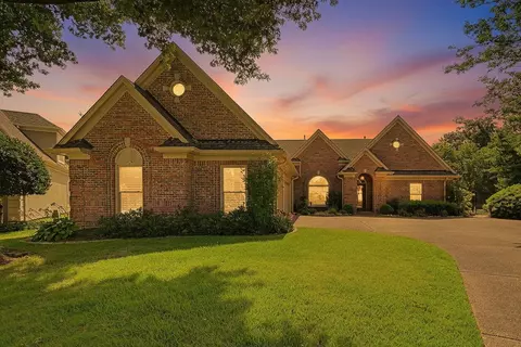 3274 Wind Shadow Cv, Memphis, TN 38125