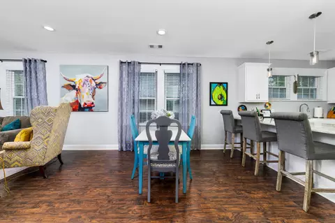 Dining - 817 Main St, Corinth, MS 38834 photo 1 of 1