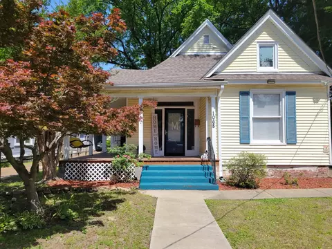 1068 S Rembert St, Memphis, TN 38104