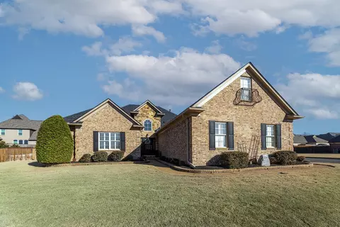 30 Running Brook Ln, Oakland, TN 38060