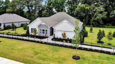 945 Mewborn Farm Rd, Oakland, TN 38060