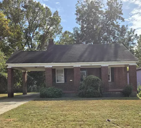 123 S Parkway Ave E, Memphis, TN 38106