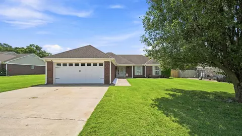 697 Bloomington Dr, Brighton, TN 38011