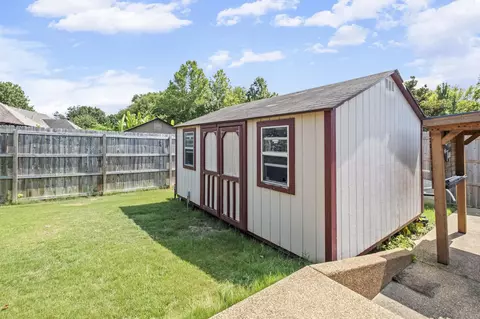 Exterior - 3483 Broadway St, Bartlett, TN 38133 photo 7 of 8