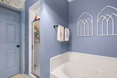 Bath - 3483 Broadway St, Bartlett, TN 38133 photo 3 of 4