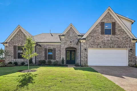 90 Ridgefield Dr, Oakland, TN 38060