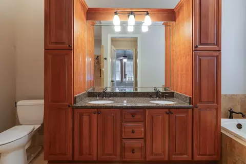 Bath - 362 Shively Ave, Collierville, TN 38017 photo 1 of 5