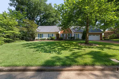 7168 Egerton Ln, Germantown, TN 38138