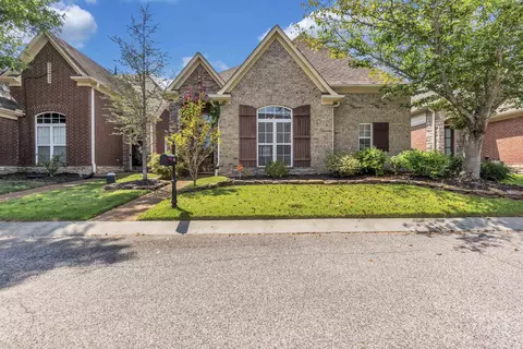 1813 Talisker Dr, Cordova, TN 38016