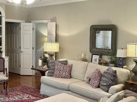 Living - 36 Sutton Place Pl, Jackson, TN 38305 photo 2 of 2