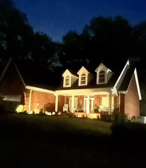 Exterior - 36 Sutton Place Pl, Jackson, TN 38305 photo 2 of 5