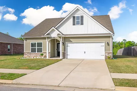 4790 Barrett Oaks Dr, Millington, TN 38053