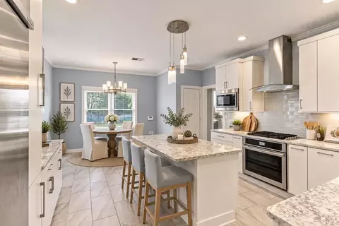 2053 Johnson Rd, Germantown, TN 38139