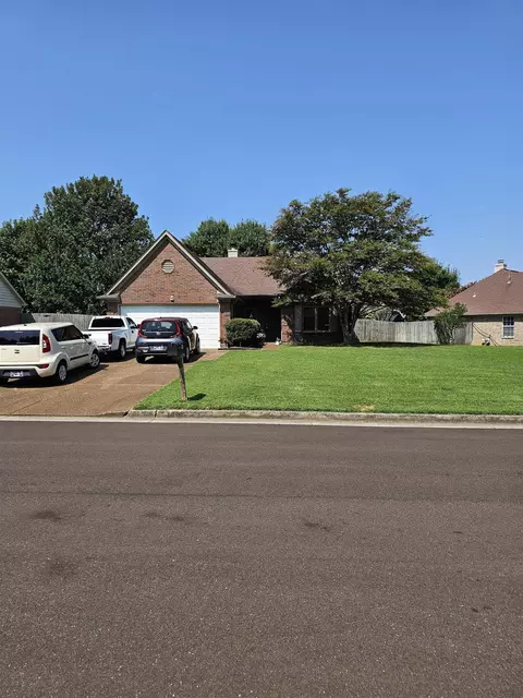 100 Village Dr, Oakland, TN 38060
