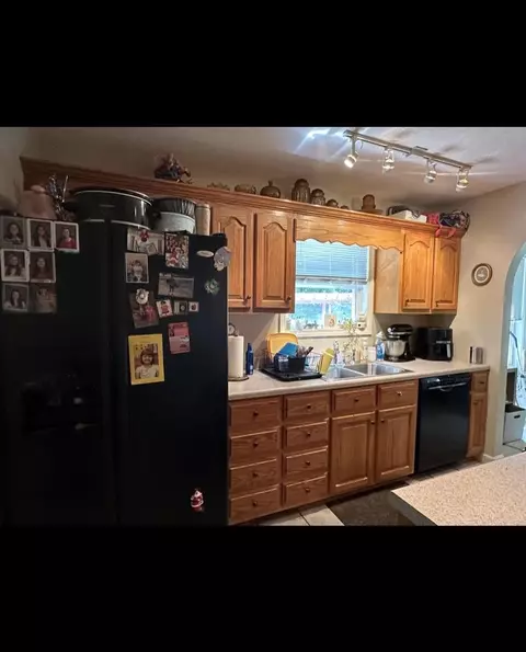 Kitchen - 220 Wayne Elam Rd, Ramer, TN 38367 photo 3 of 4
