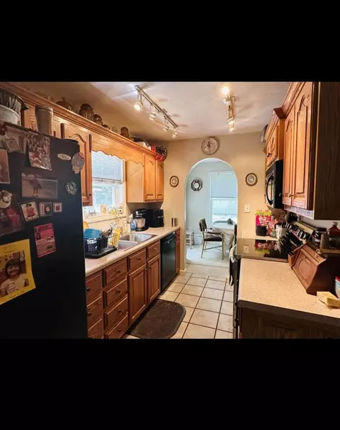 Kitchen - 220 Wayne Elam Rd, Ramer, TN 38367 photo 2 of 4
