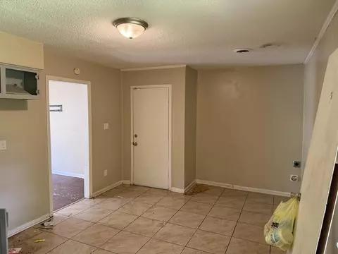 Living - 4474 Spring Glen Dr, Memphis, TN 38128 photo 1 of 3