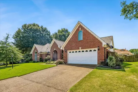 Exterior - 9333 Breakstone Cv, Collierville, TN 38017 photo 2 of 8