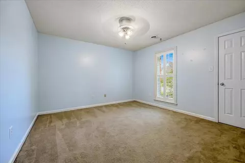 Bedroom - 9333 Breakstone Cv, Collierville, TN 38017 photo 2 of 3