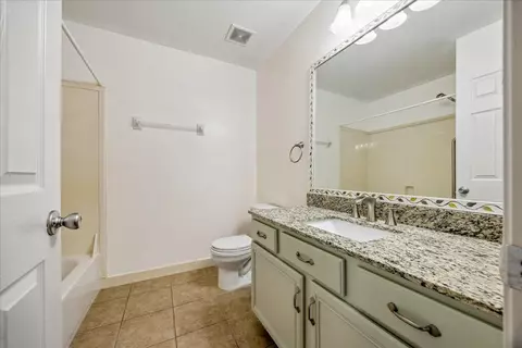 Bath - 9333 Breakstone Cv, Collierville, TN 38017 photo 5 of 5