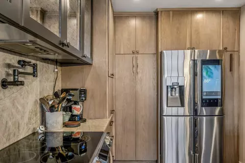 Kitchen - 367 Riverbluff Pl #367, Memphis, TN 38103 photo 3 of 3