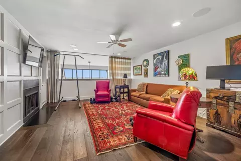 Living - 367 Riverbluff Pl #367, Memphis, TN 38103 photo 4 of 4