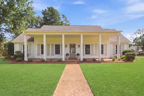 1984 Alder Branch Dr, Germantown, TN 38139