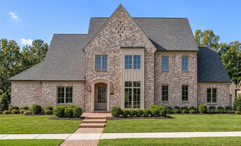 9136 Old Green Ln, Germantown, TN 38138
