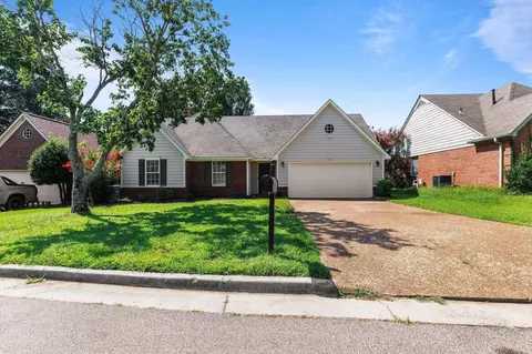 9627 Daly Dr, Lakeland, TN 38002