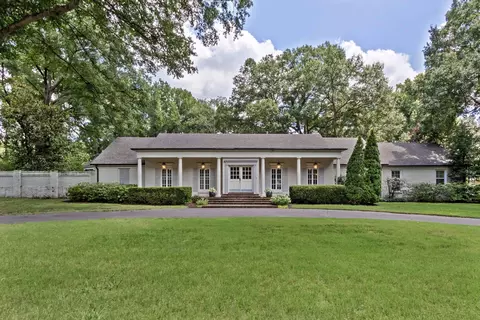 322 N Rose Rd, Memphis, TN 38117