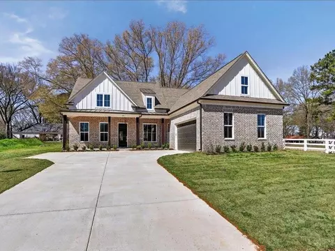 50 Nebhut Ln, Rossville, TN 38066