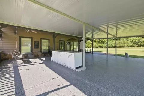 Exterior - 8917 E Shelby Dr, Memphis, TN 38125 photo 4 of 4