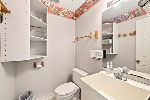 Bath - 8917 E Shelby Dr, Memphis, TN 38125 photo 4 of 5