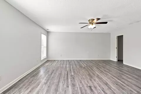 Living - 8917 E Shelby Dr, Memphis, TN 38125 photo 3 of 3