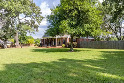 8815 Macon Rd, Memphis, TN 38018