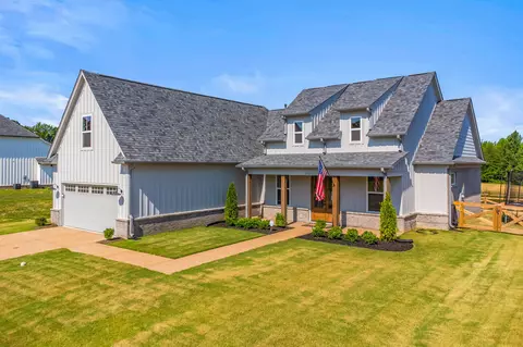 230 Highland Park Cv, Oakland, TN 38060