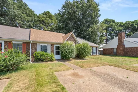 Exterior - 2814 E Hickory Blf, Memphis, TN 38128 photo 3 of 5