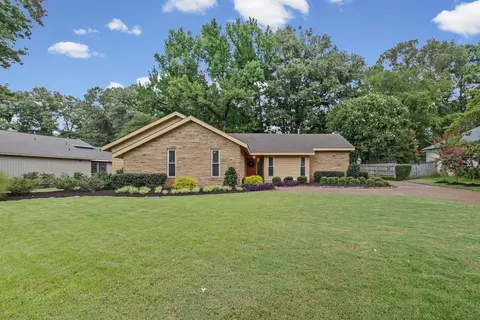 2174 Montego Dr, Cordova, TN 38016