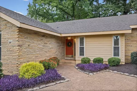 2174 Montego Dr, Cordova, TN 38016
