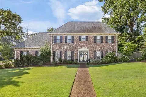 8601 Dogwood Rd, Germantown, TN 38139