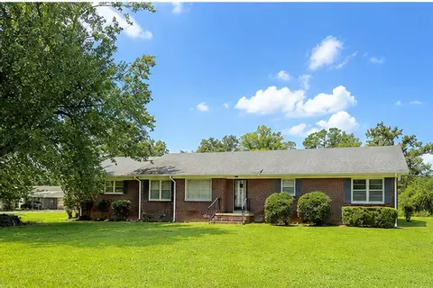407 N Main St, Middleton, TN 38052