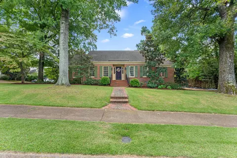 4611 Shady Grove Rd, Memphis, TN 38117